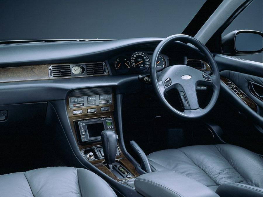 Mitsubishi Diamante 1990 года  (фото 2 из 2)